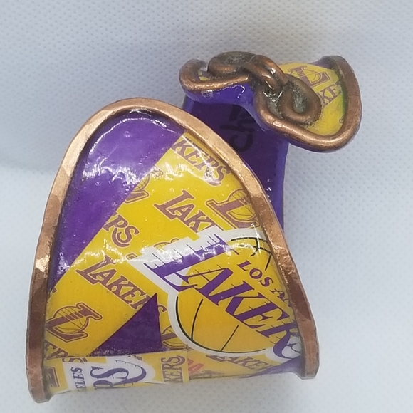 NBA Lakers Cuff - Picture 9 of 12
